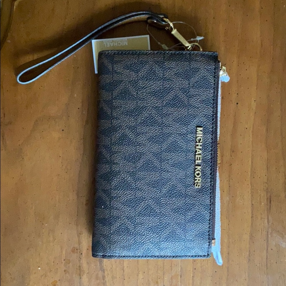 Brand New Michael Kors Wallet